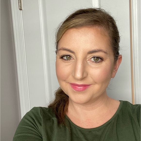 Please like and share to be notified when I go live! - Picture 2 of 3